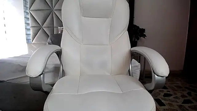 nina pons online show from 01-23-25, 09:07