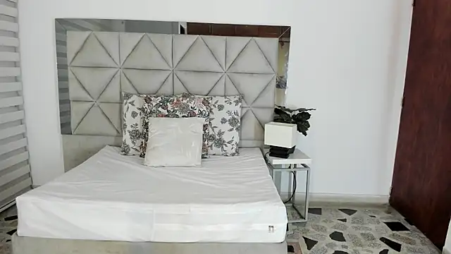 nina pons online show from 09-08-25, 11:15