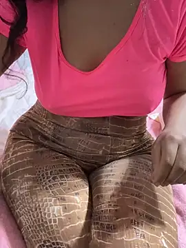 Snapshot of Isabellafantazy chatting on 12-11-24, 05:48 Isabellafantazy online show from 12-11-24, 05:48