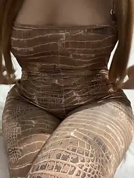 Snapshot of Isabellafantazy chatting on 03-07-25, 09:06 Isabellafantazy online show from 03-07-25, 09:06