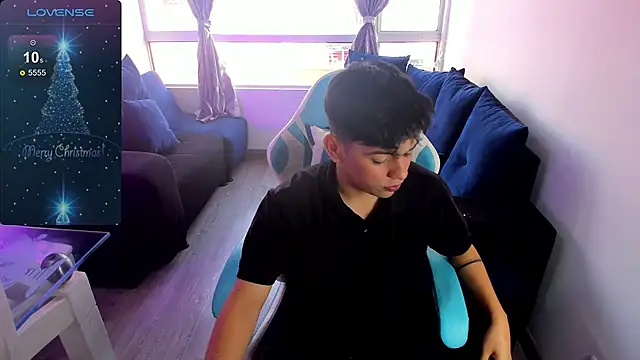 Snapshot of Franco_Rizzo_ chatting on 12-11-24, 07:03 Franco Rizzo online show from 12-11-24, 07:03