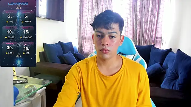 Snapshot of Franco_Rizzo_ chatting on 12-13-24, 07:32 Franco Rizzo online show from 12-13-24, 07:32