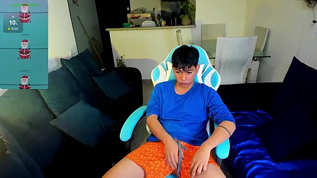 Snapshot of Franco_Rizzo_ chatting on 12-15-24, 09:53 Franco Rizzo online show from 12-15-24, 09:53