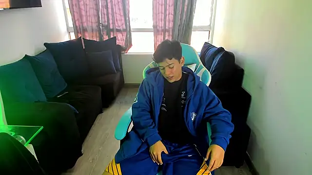 Snapshot of Franco_Rizzo_ chatting on 01-12-25, 09:29 Franco Rizzo online show from 01-12-25, 09:29