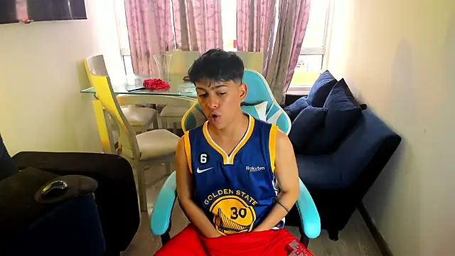 Snapshot of Franco_Rizzo_ chatting on 01-31-25, 08:54 Franco Rizzo online show from 01-31-25, 08:54