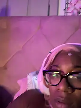 VixenCapri online show from 02-17-25, 07:53