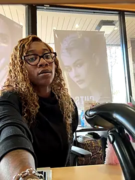 VixenCapri online show from 11-24-25, 02:39