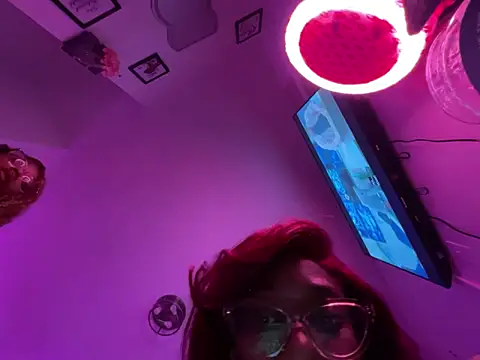 VixenCapri online show from 01-08-26, 02:08