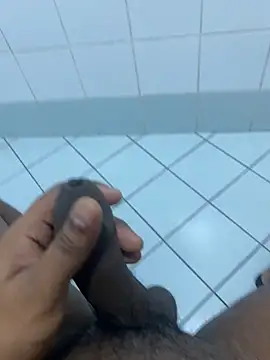 Snapshot of SLhotman chatting on 03-13-25, 05:18 SLhotman online show from 03-13-25, 05:18