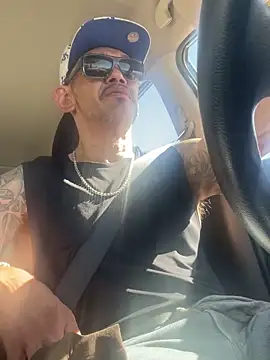 RoodoggXL online show from 02-02-25, 08:08