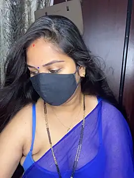 Snapshot of kannadatelugugirl chatting on 04-30-26, 12:39 kannadatelugugirl online show from 04-30-26, 12:39