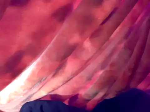 Snapshot of SmokeShow686 chatting on 12-17-24, 04:21 SmokeShow686 online show from 12-17-24, 04:21