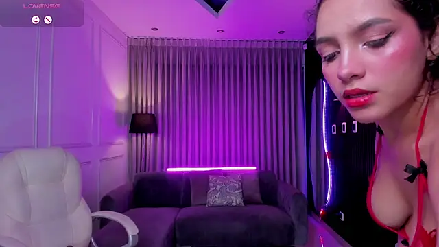 anahi curlie1 online show from 01-24-25, 08:34