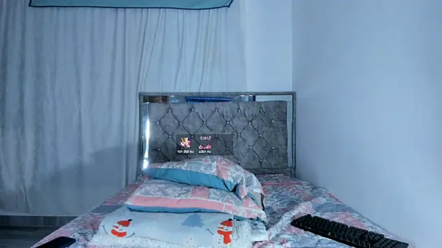 Snapshot of Muscle_King_Cum chatting on 01-28-25, 12:32 Muscle King Cum online show from 01-28-25, 12:32