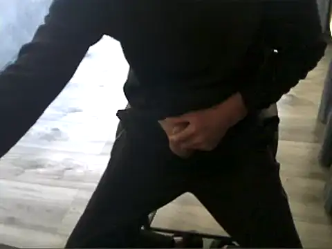 hornyman18cm39 online show from 04-25-26, 01:52