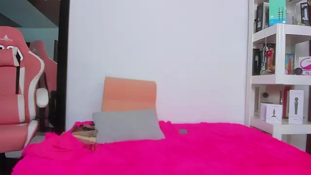 Snapshot of tatiana_big_ass_boobs chatting on 03-16-25, 06:23 tatiana big ass boobs online show from 03-16-25, 06:23