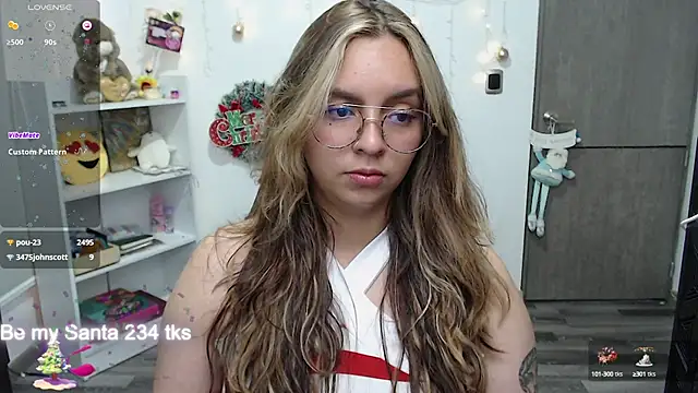 Snapshot of Valery7rose_ chatting on 12-29-24, 10:14 Valery7rose  online show from 12-29-24, 10:14