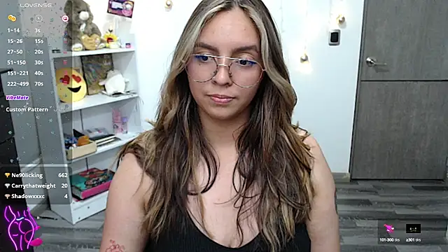 Snapshot of Valery7rose_ chatting on 01-13-25, 12:30 Valery7rose  online show from 01-13-25, 12:30