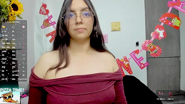 Snapshot of Valery7rose_ chatting on 09-19-25, 09:26 Valery7rose  online show from 09-19-25, 09:26
