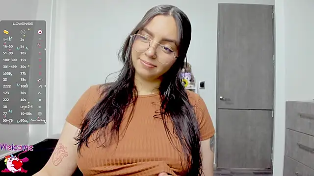 Snapshot of Valery7rose_ chatting on 10-05-25, 02:26 Valery7rose  online show from 10-05-25, 02:26