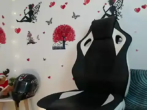 Snapshot of Angel_bran chatting on 01-25-25, 12:06 Angel bran online show from 01-25-25, 12:06