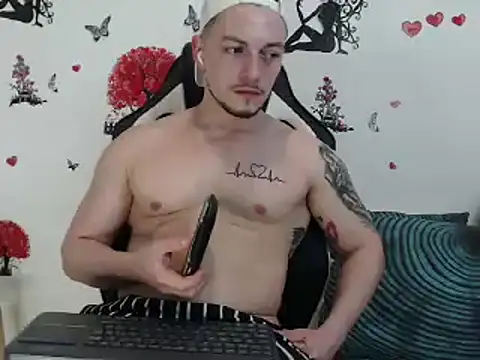 Snapshot of Angel_bran chatting on 02-28-25, 07:14 Angel bran online show from 02-28-25, 07:14