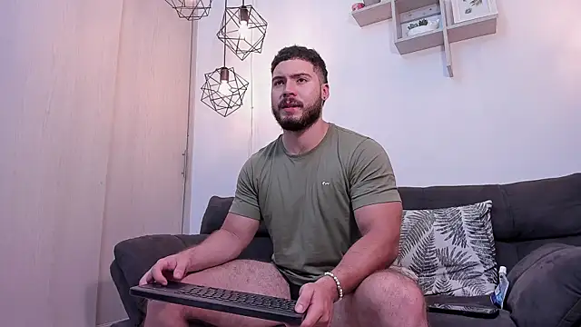 SebastianVilla  online show from 02-02-25, 10:49