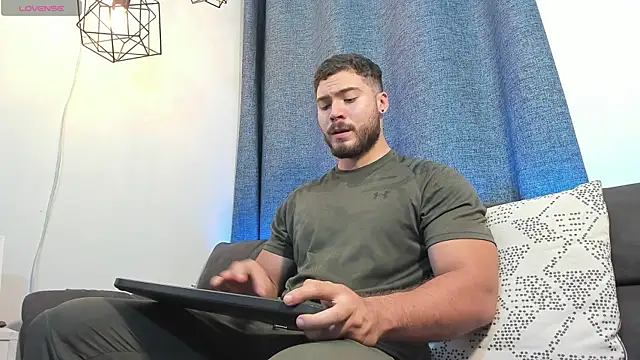 SebastianVilla  online show from 02-18-25, 10:58