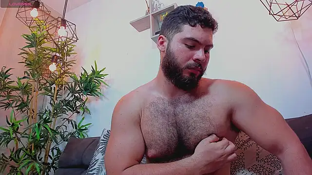 Snapshot of SebastianVilla_ chatting on 04-28-26, 03:22 SebastianVilla online show from 04-28-26, 03:22