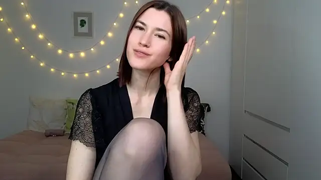 Snapshot of AliciaNewell chatting on 06-09-26, 07:25 AliciaNewell online show from 06-09-26, 07:25