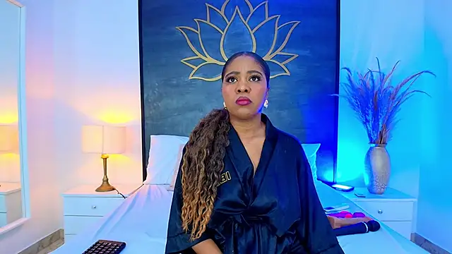 AlisonTravis online show from 04-25-26, 02:58