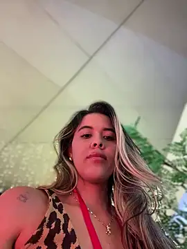 Emilia Bakerr online show from 12-18-24, 06:14