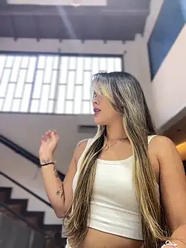 Emilia Bakerr online show from 01-13-25, 09:31