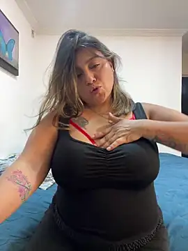 MrsFoucher online show from 01-05-25, 02:06