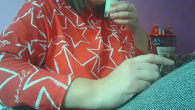 Snapshot of Lucinka1 chatting on 01-04-25, 01:53 Lucinka1 online show from 01-04-25, 01:53