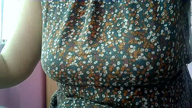 Snapshot of Lucinka1 chatting on 02-02-25, 10:57 Lucinka1 online show from 02-02-25, 10:57