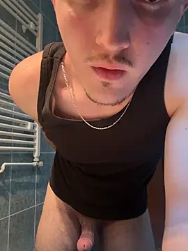 Snapshot of ThePussyLoverr_ chatting on 06-01-26, 02:52 ThePussyLoverr online show from 06-01-26, 02:52