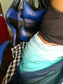 Snapshot of Telugu_ammayi_pooja chatting on 10-23-25, 04:12 Telugu ammayi pooja online show from 10-23-25, 04:12