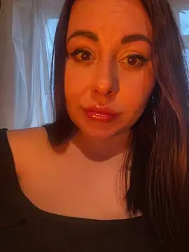 DaisyStreet online show from 04-17-26, 04:32