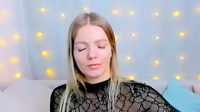 Lily Daviss online show from 01-08-26, 03:09