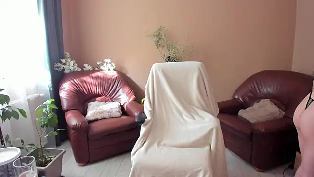 KaylaLaine online show from 04-24-26, 06:27