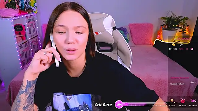 Snapshot of Karen_morris chatting on 11-19-25, 04:56 Karen morris online show from 11-19-25, 04:56