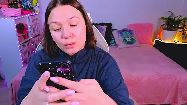 Snapshot of Karen_morris chatting on 11-26-25, 04:02 Karen morris online show from 11-26-25, 04:02