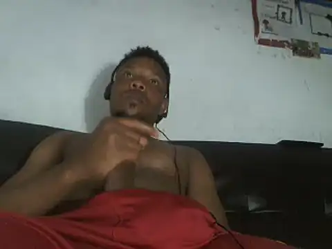 Snapshot of hugo3918_ chatting on 02-20-25, 03:56 hugo3918 online show from 02-20-25, 03:56