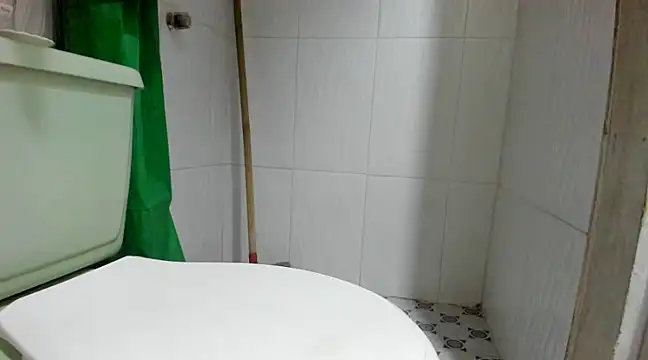 Snapshot of hugo3918_ chatting on 03-12-25, 04:51 hugo3918 online show from 03-12-25, 04:51