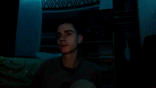 Snapshot of spicylaboi chatting on 10-15-25, 04:56 spicylaboi online show from 10-15-25, 04:56