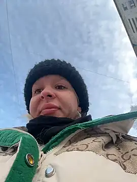 LikaCat online show from 12-25-24, 04:12