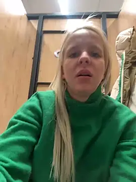 LikaCat online show from 12-25-24, 07:14