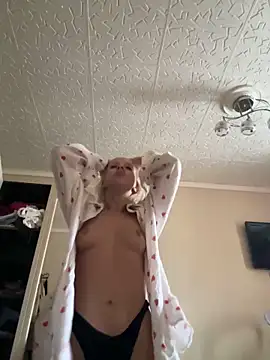 LikaCat online show from 01-21-25, 04:10