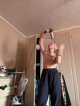 LikaCat online show from 02-08-25, 04:14